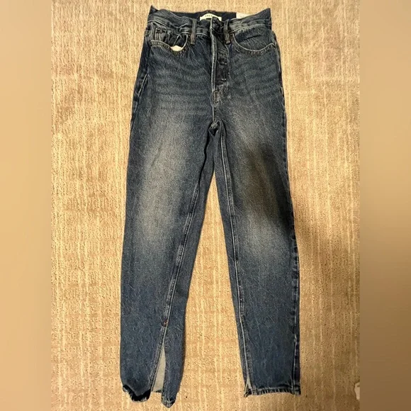 Ultra high rise, slim jeans, brand new - Picture 2 of 6